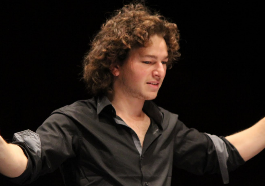 Ben, passionné de technologies et de musique, membre de BenTo Ben